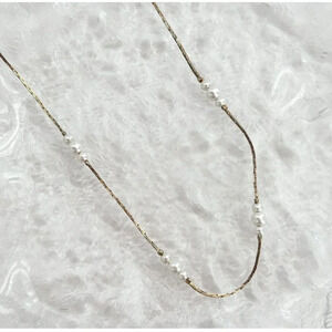 Pearl & Gold Toned Vintage Minimalist Dainty Cobra Chain Necklace - 17.5"